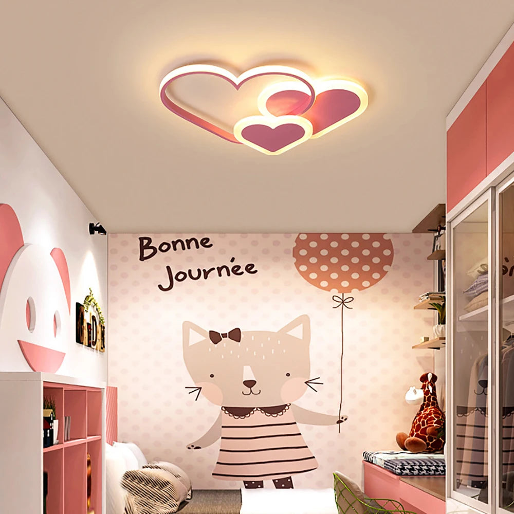 Luz de techo LED en forma de corazón